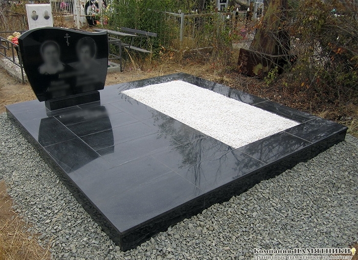 гранитный памятник